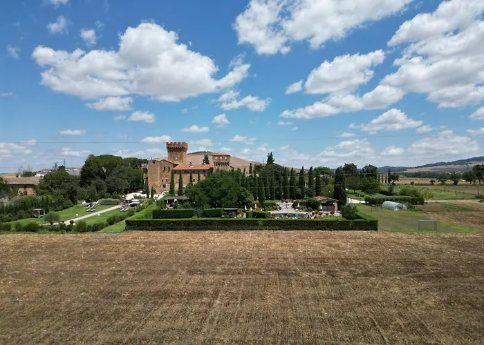 Agriturismo Castello La Grancia di Spedaletto Pienza